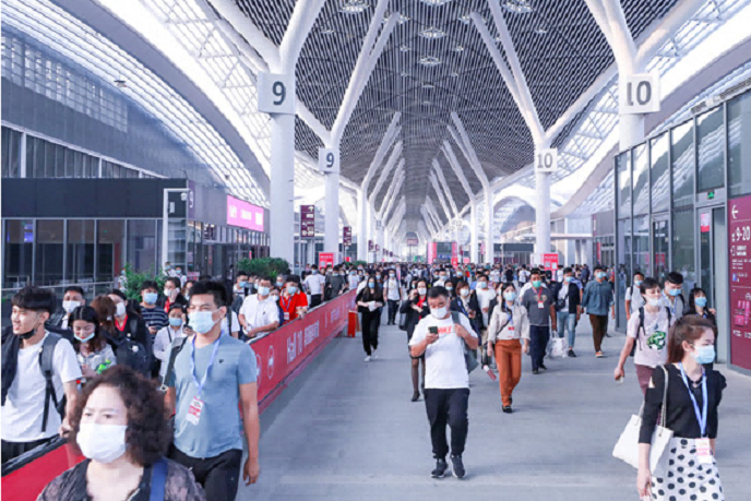深圳医疗展现场.png